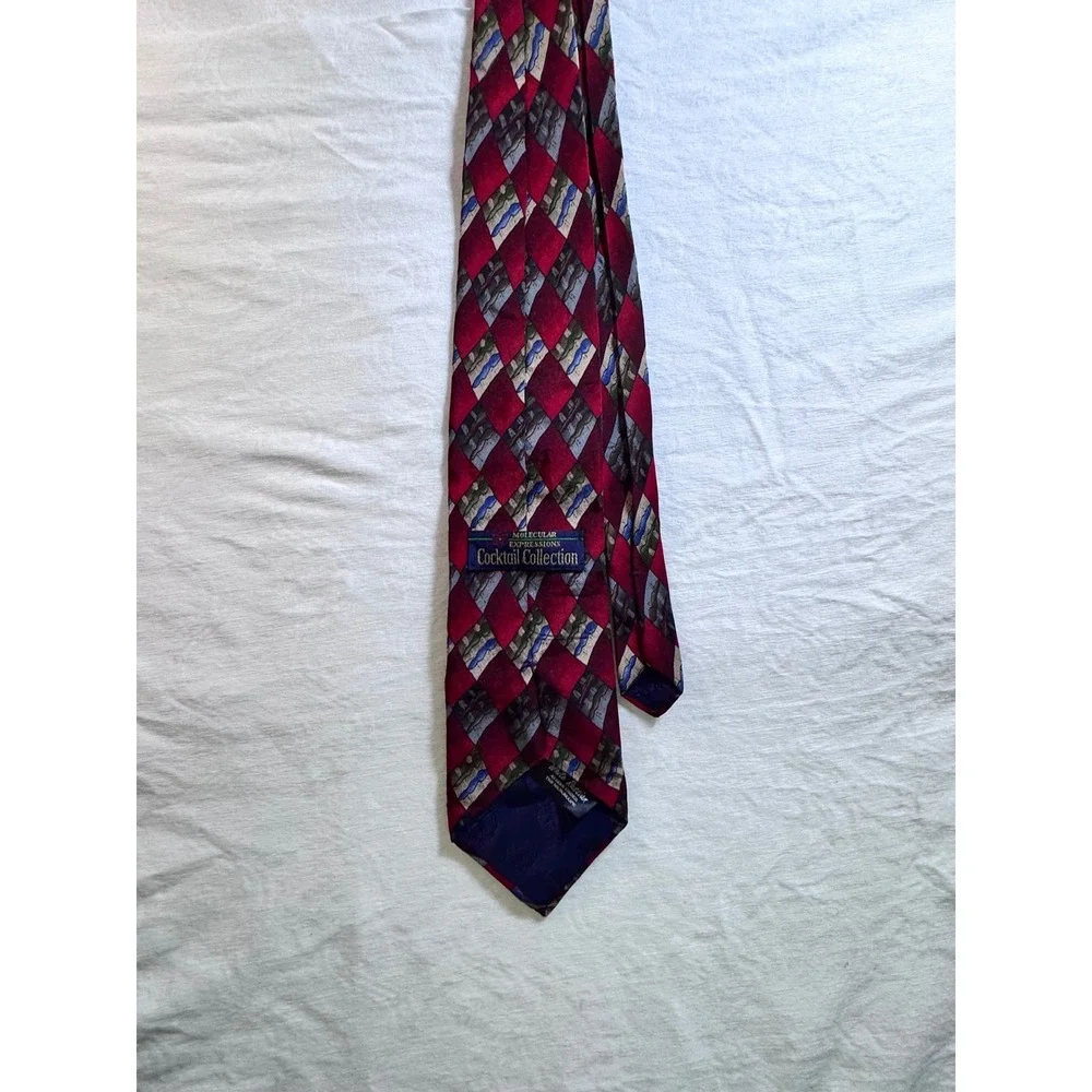 Molecular Expressions‎ Cocktail Collection White Russian Silk Tie Red Harlequin